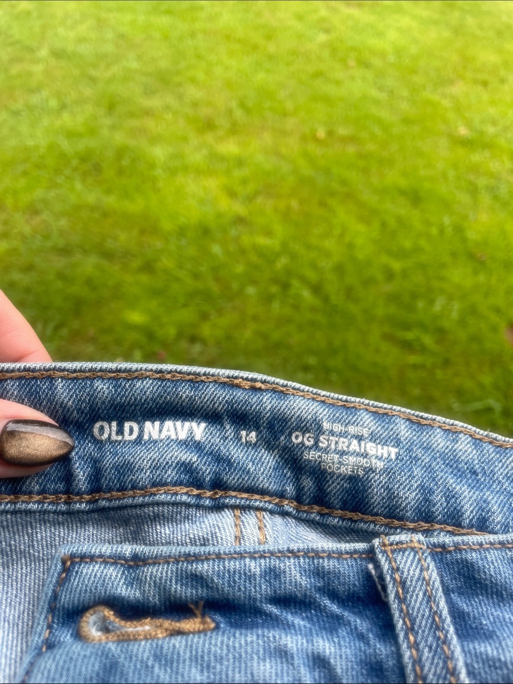 Old Navy Blue Distressed High-Rise Denim Cutoff Shorts - Picture 6 of 6